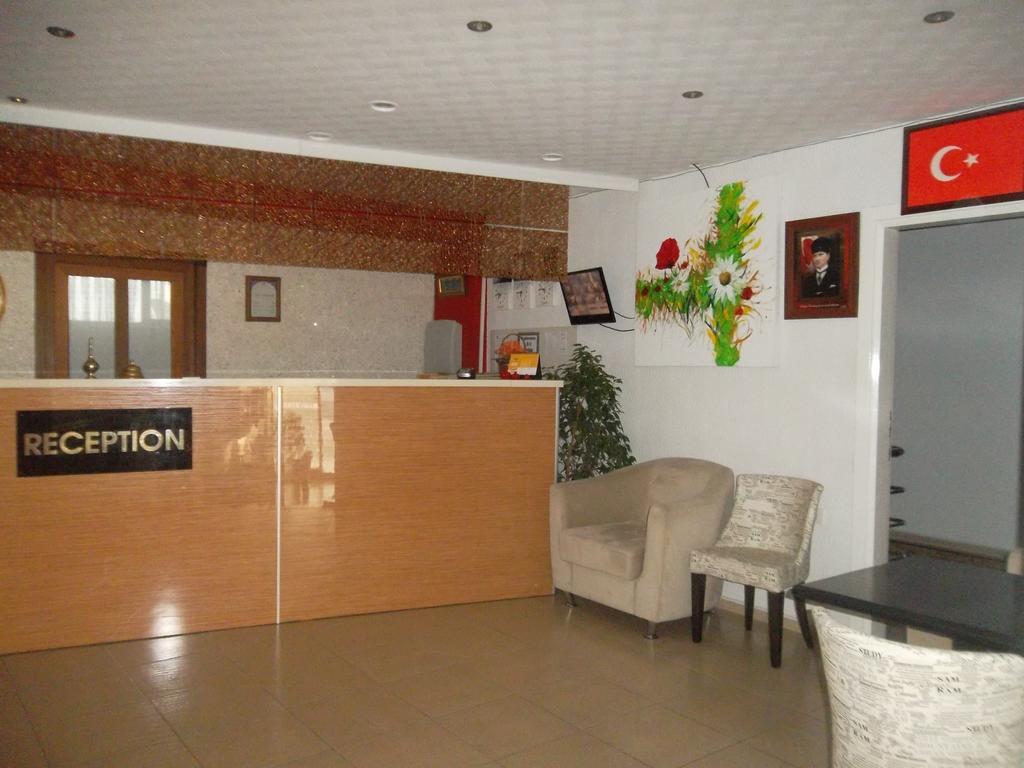 Konak Hotel Mut Ngoại thất bức ảnh